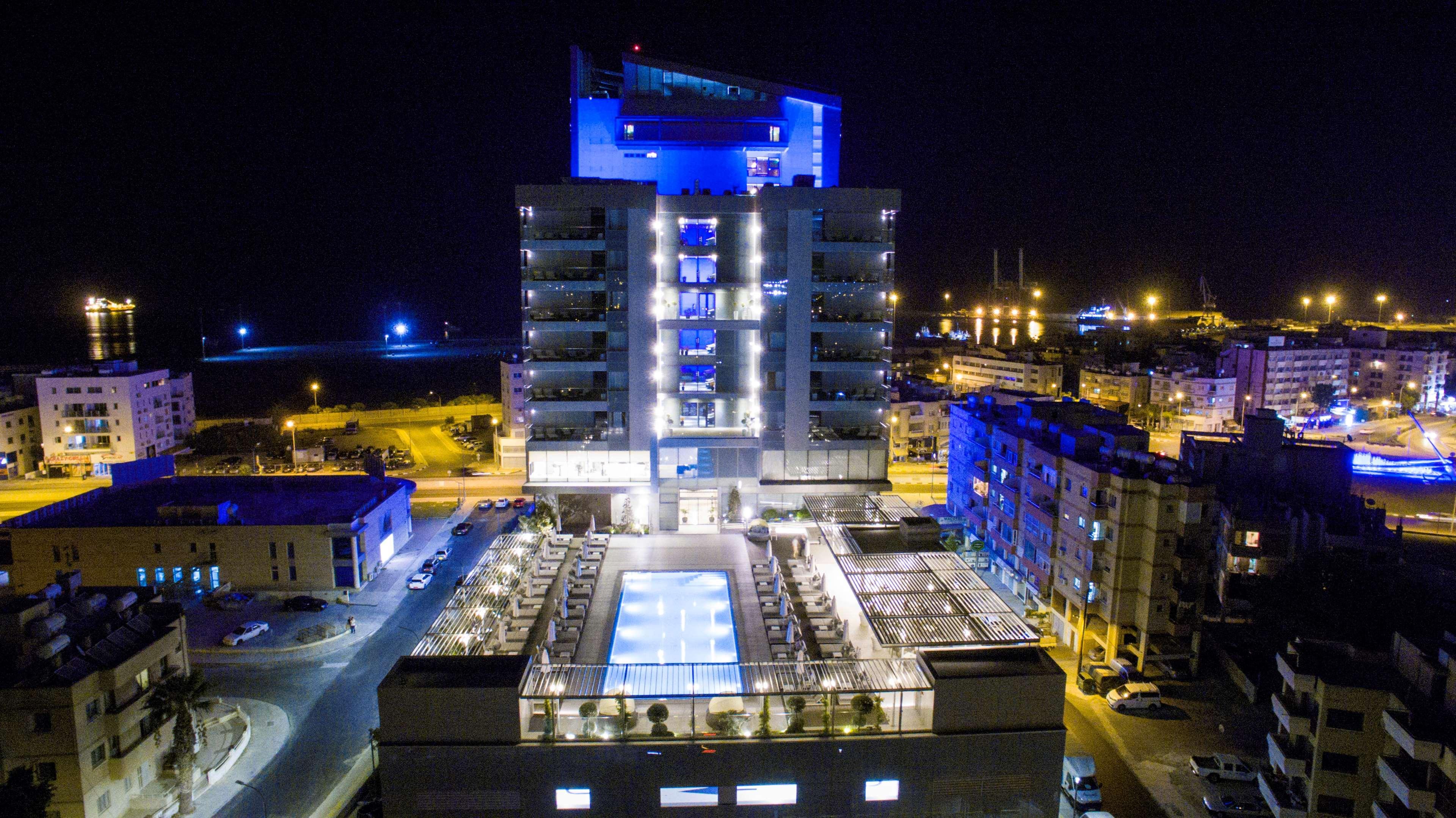 Radisson Blu Hotel, Λάρνακα Εξωτερικό φωτογραφία The Blue Diamond Hotel
